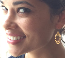 #10 earrings gold