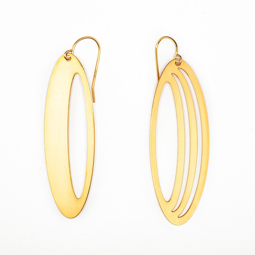 #16 earrings gold