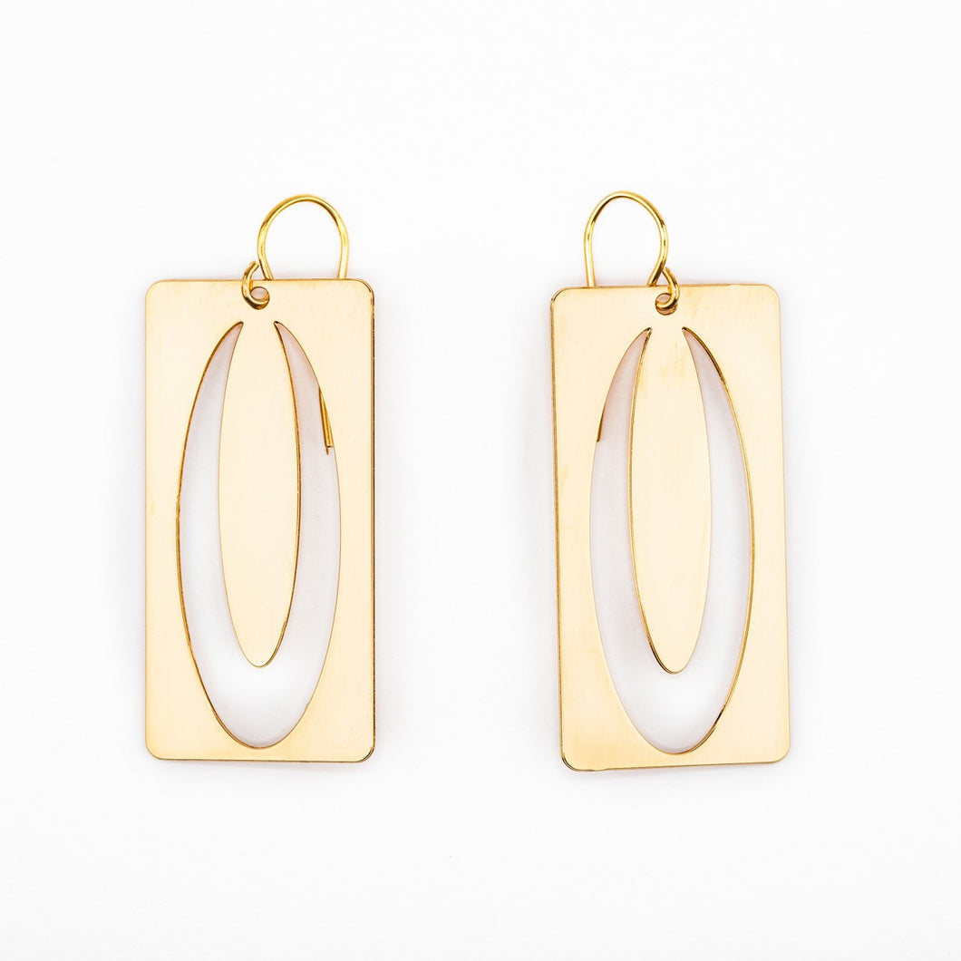 #4 earrings gold