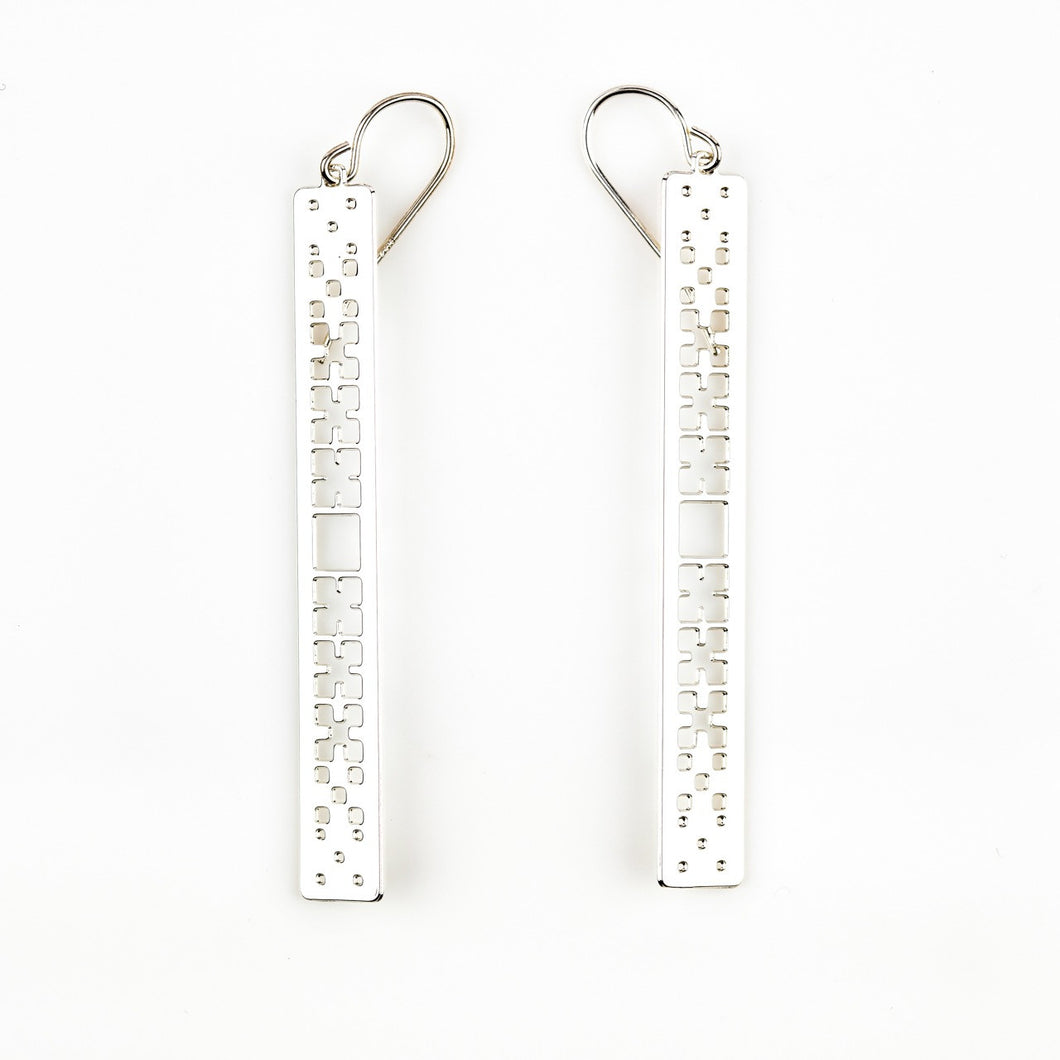#8 earrings steel