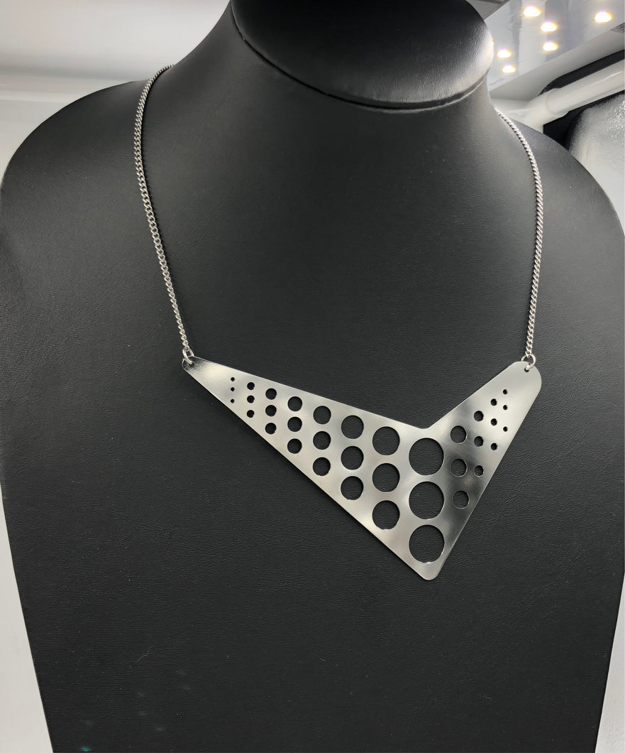 #8 necklace steel
